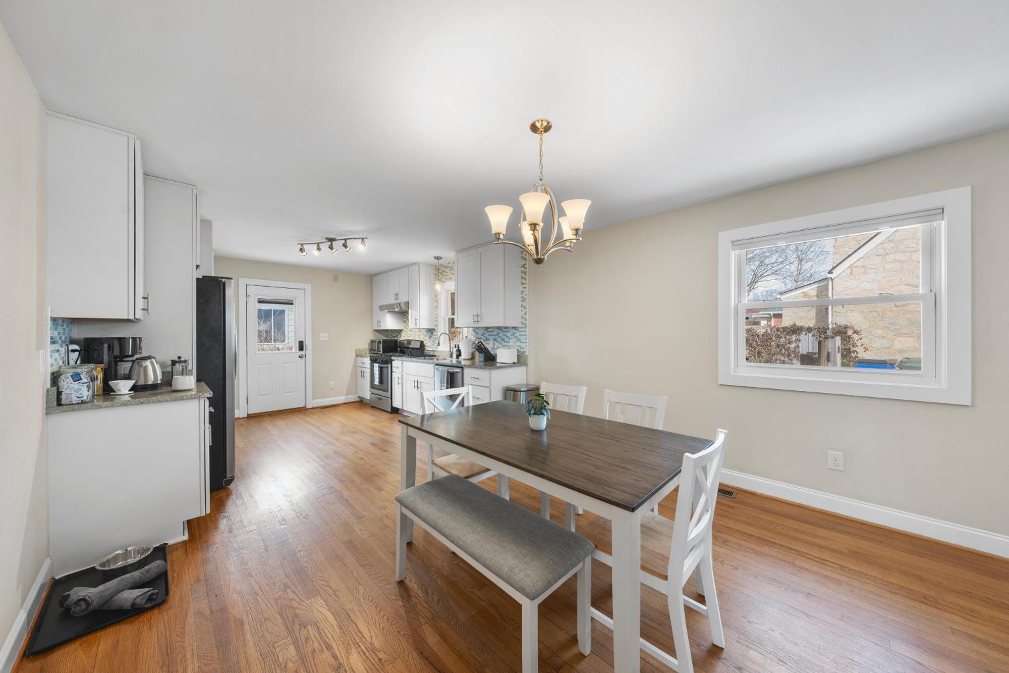 Charming Dt 3-Bed Bungalow With Fenced-In Yard Raleigh Exteriör bild