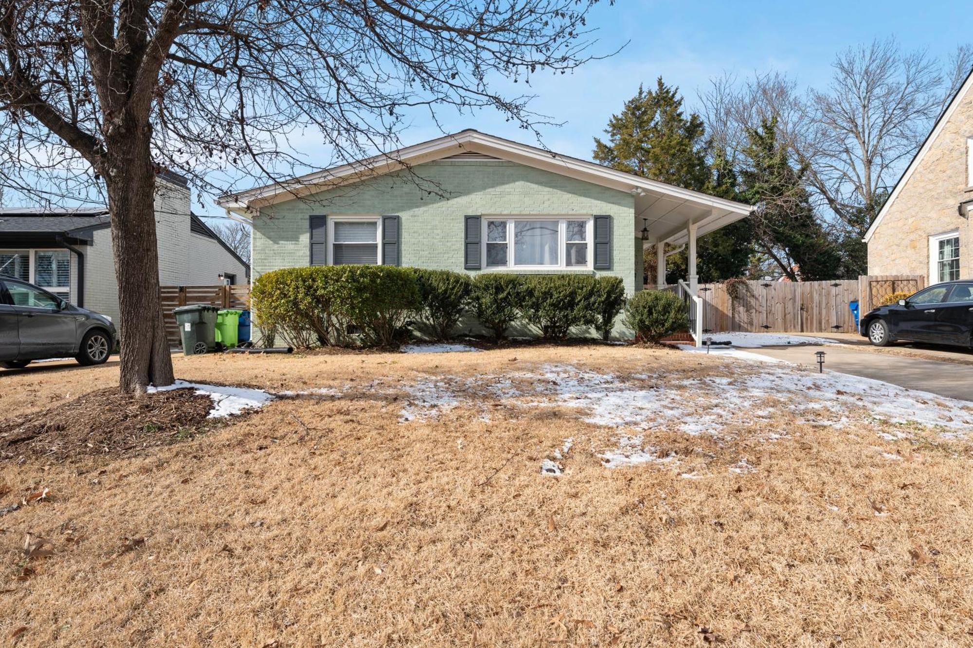 Charming Dt 3-Bed Bungalow With Fenced-In Yard Raleigh Exteriör bild