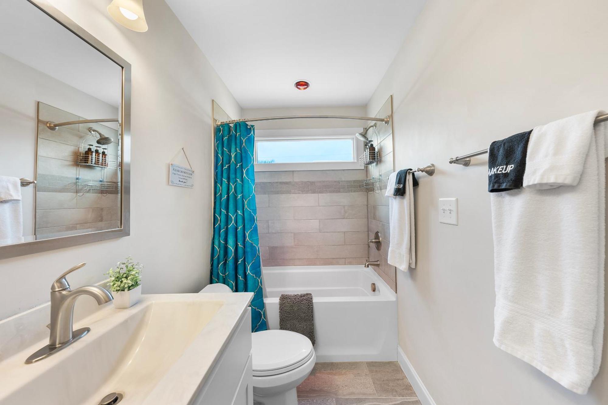 Charming Dt 3-Bed Bungalow With Fenced-In Yard Raleigh Exteriör bild